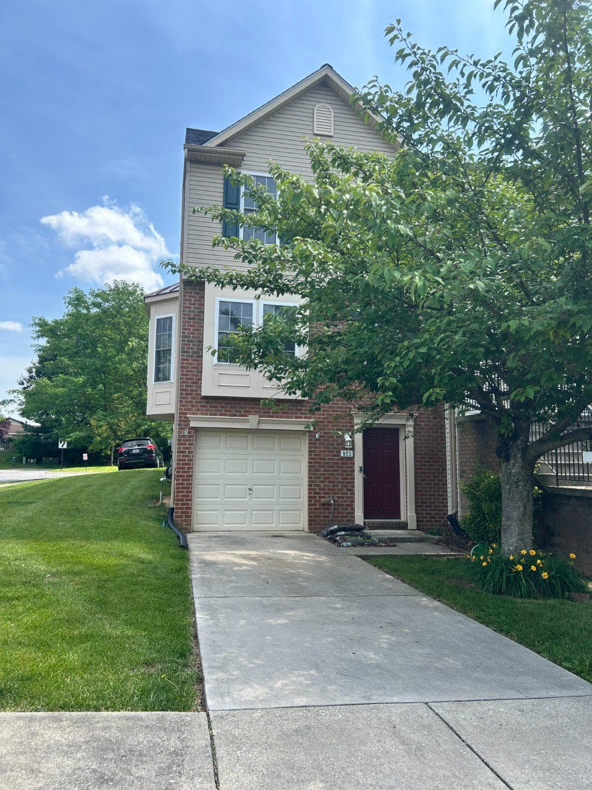 923 Mercer Drive