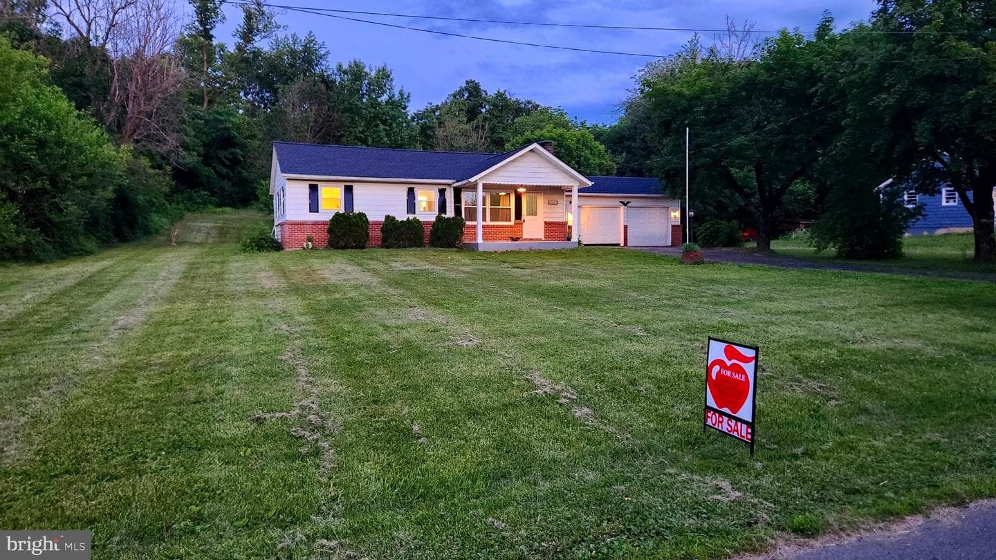 8803 Sharpsburg Pike, Fairplay