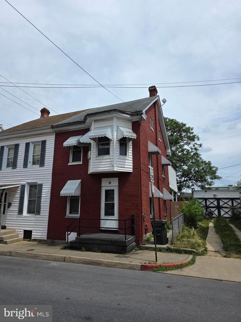 28 S Locust Street, Hagerstown