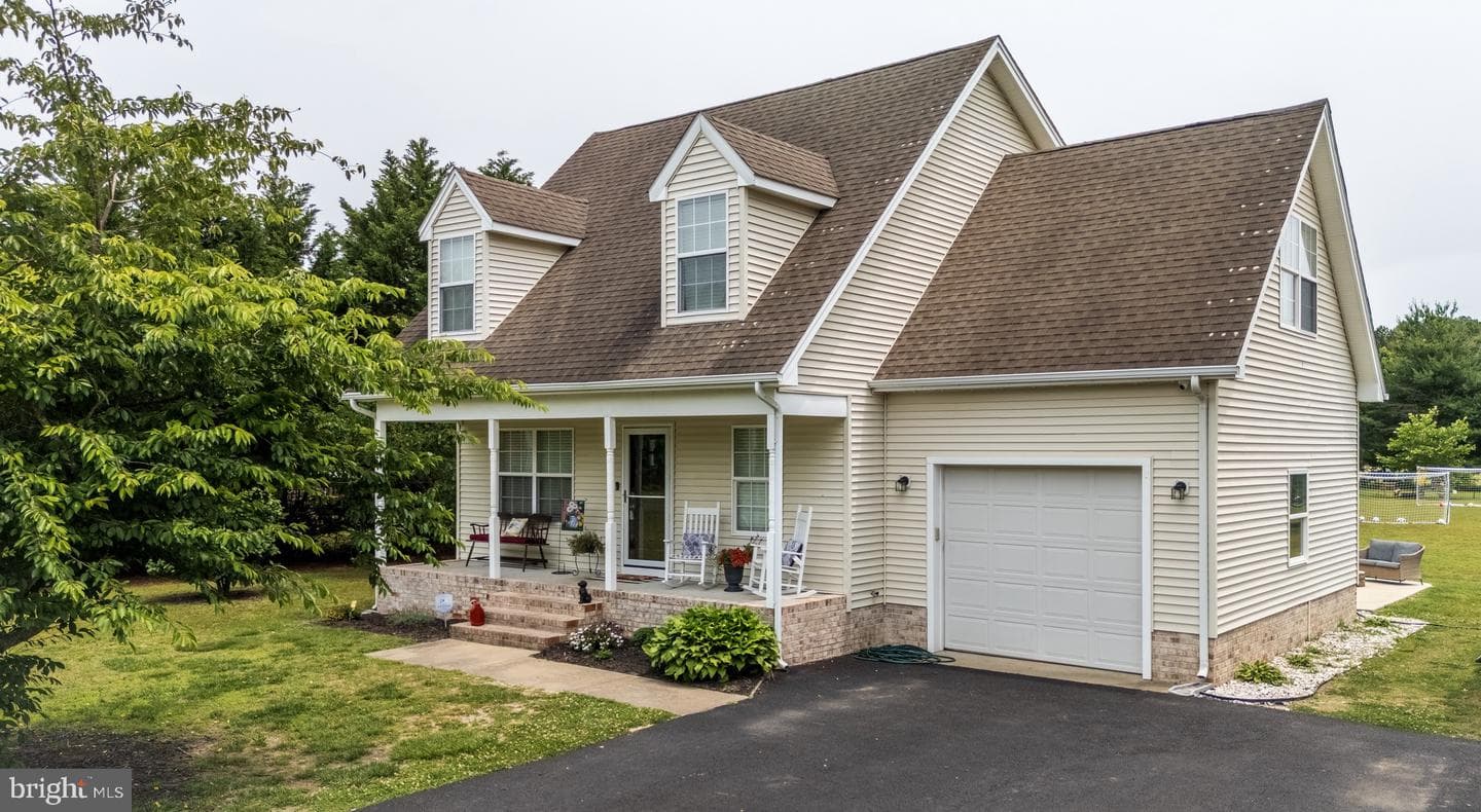 10037 Grapevine Road photo 1