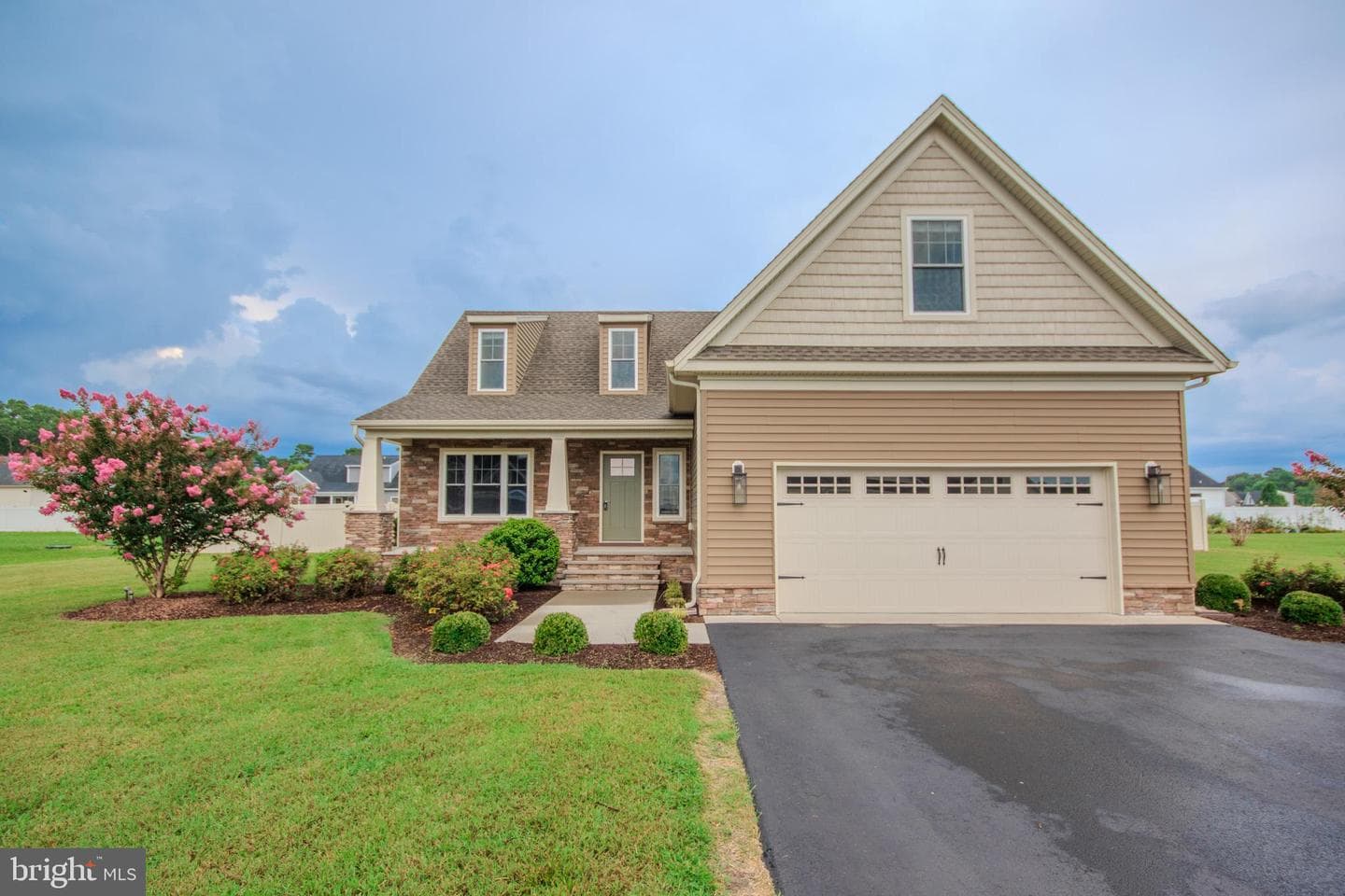 27243 Equestrian Drive photo 1