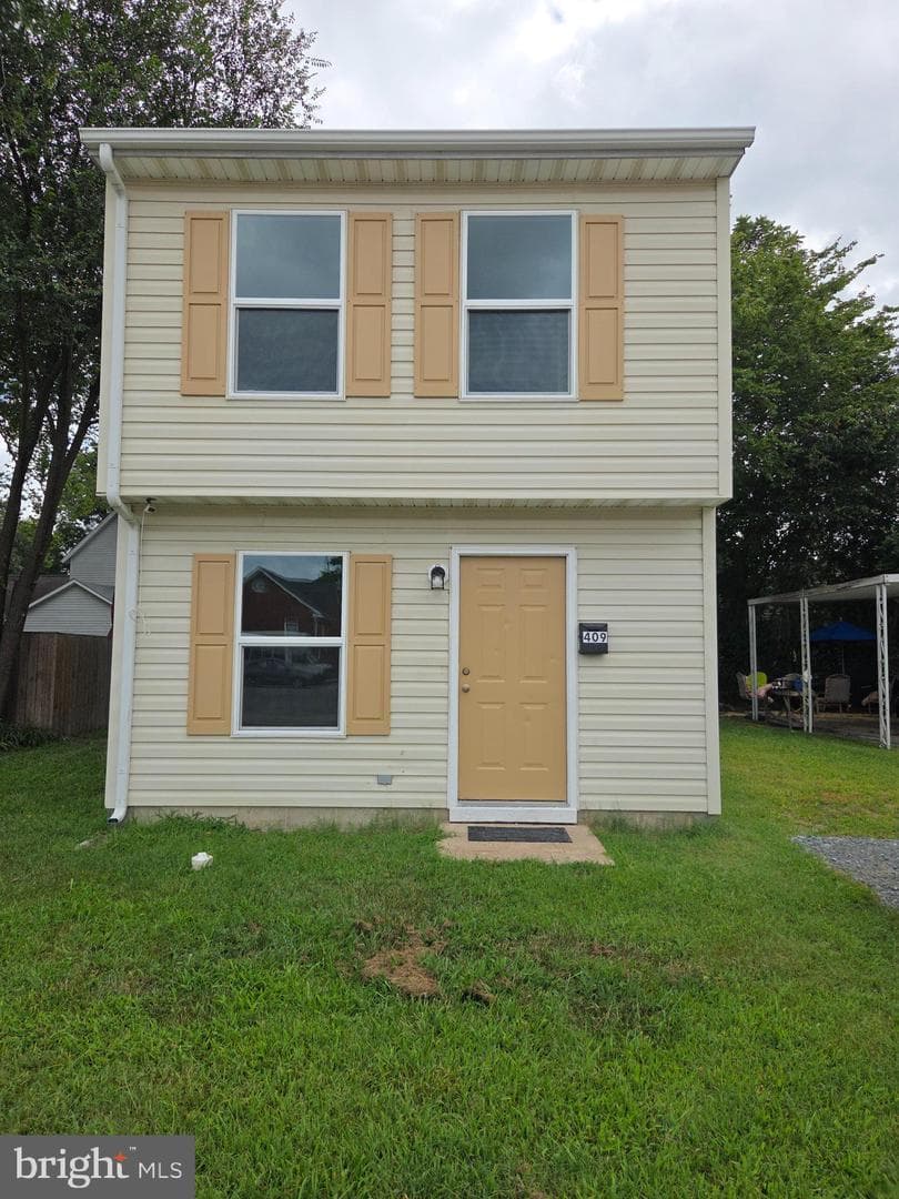 409 Franklin Avenue photo 1