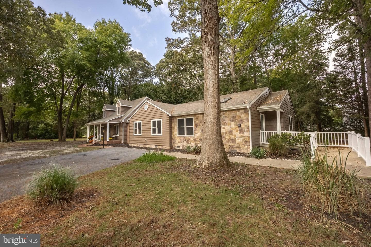 1708 E Clear Lake Drive photo 1