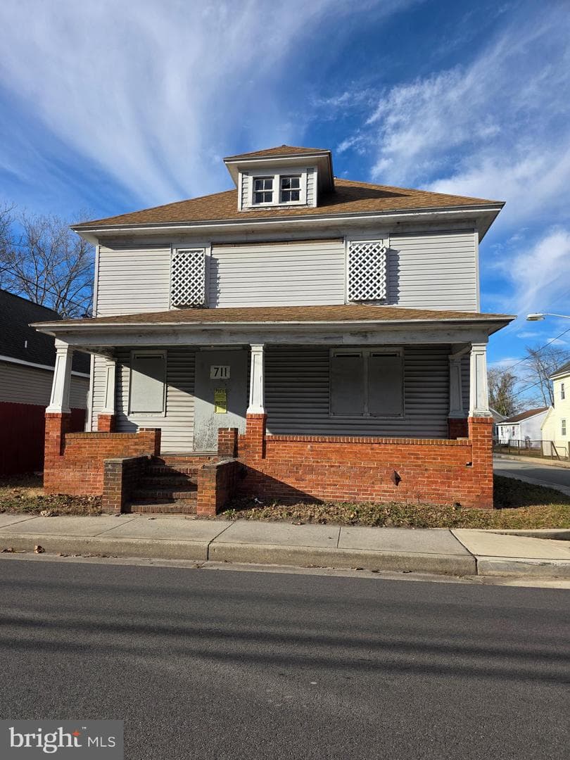 711 E Church Street photo 1