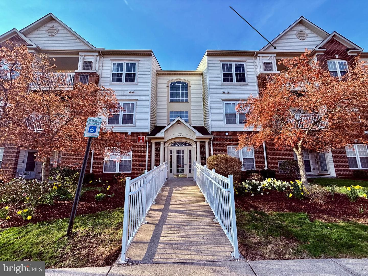 2005 Whispering Ponds Court #3d