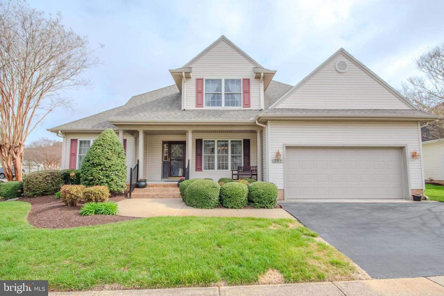 223 Creekside Drive