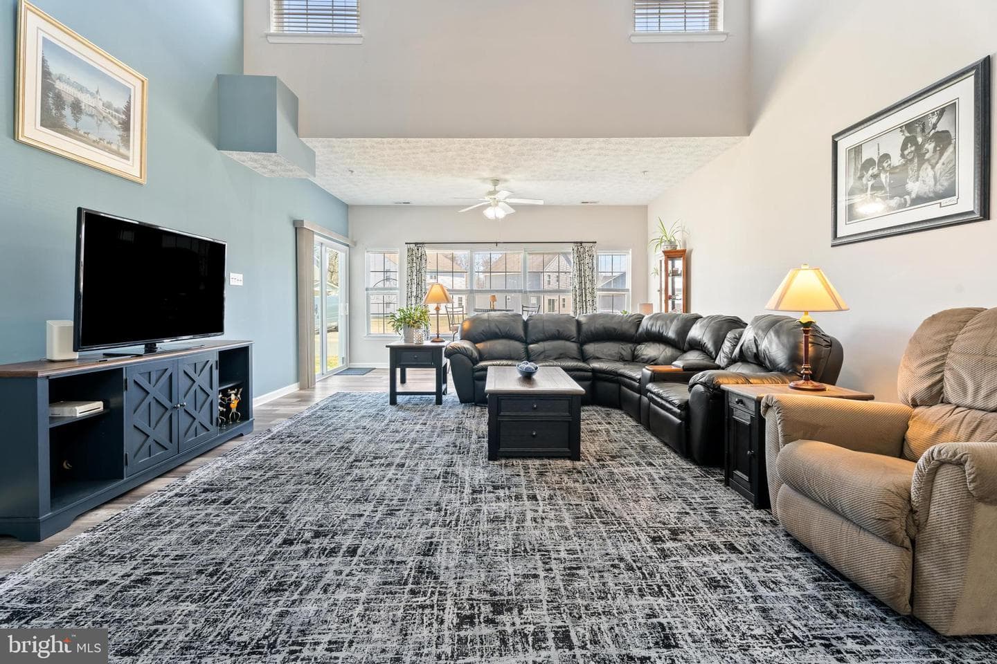 9559 Wedge Way