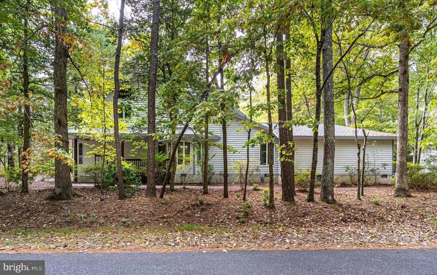 2 Edgewood Drive photo 1