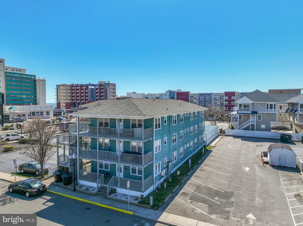 105 17th Street #7a photo 1