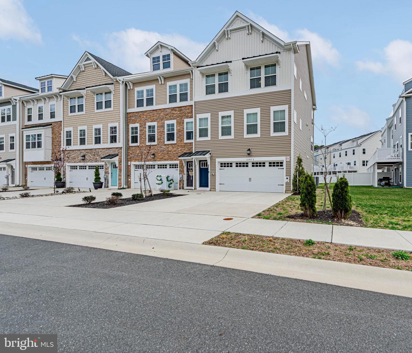 12437 Oak Leaf Lane #6 photo 1