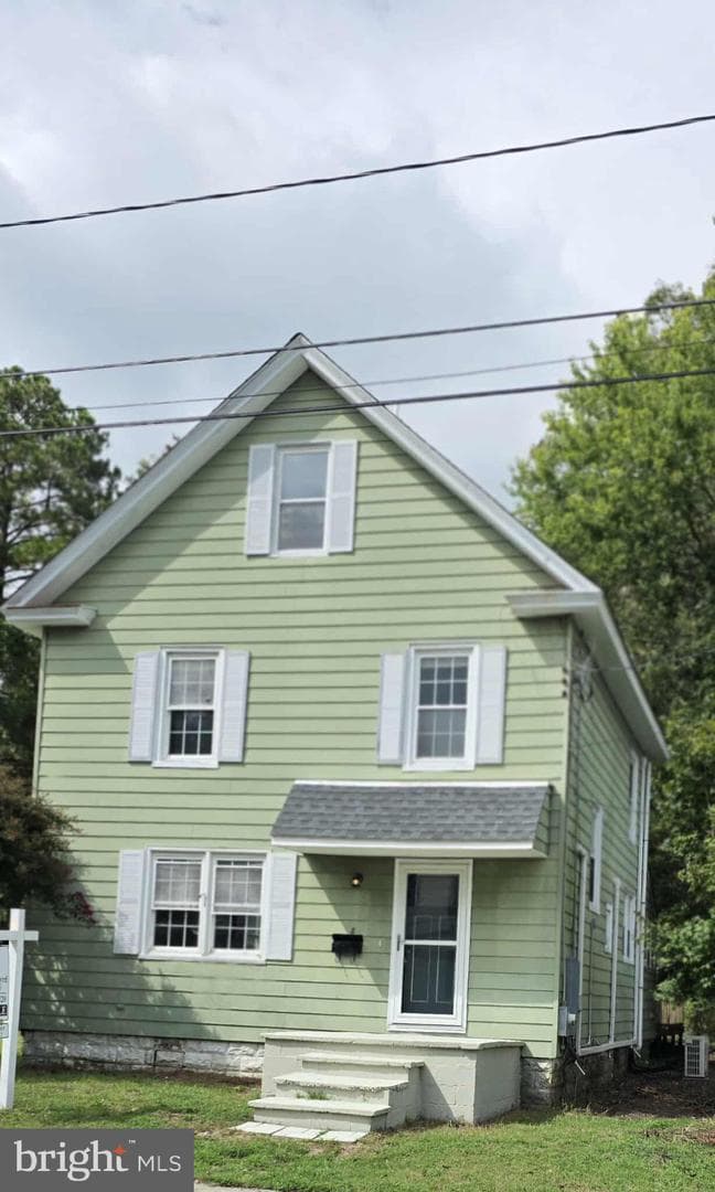 8 Front Street