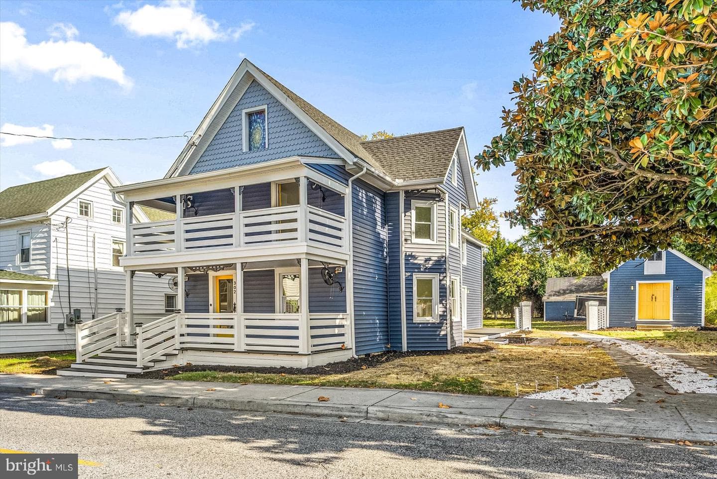 302 William Street photo 1
