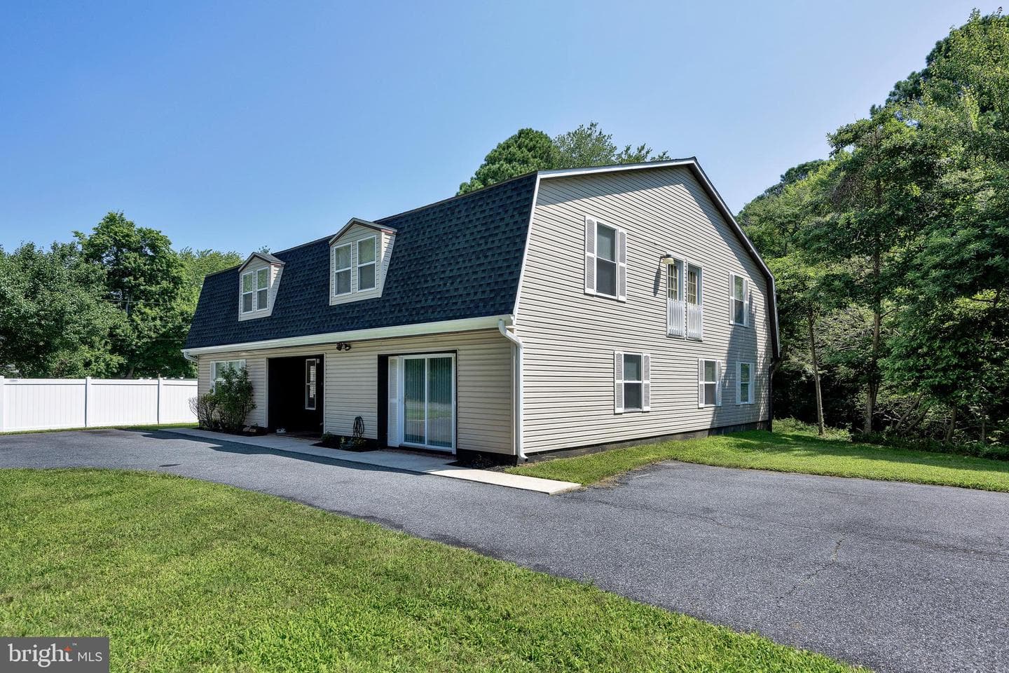 10242 Keyser Point Road photo 1