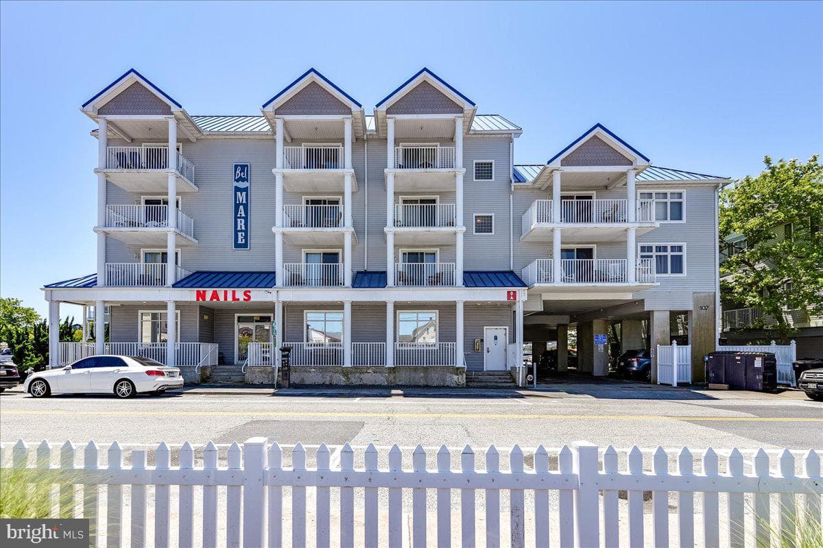 107 Somerset Street #204 photo 1