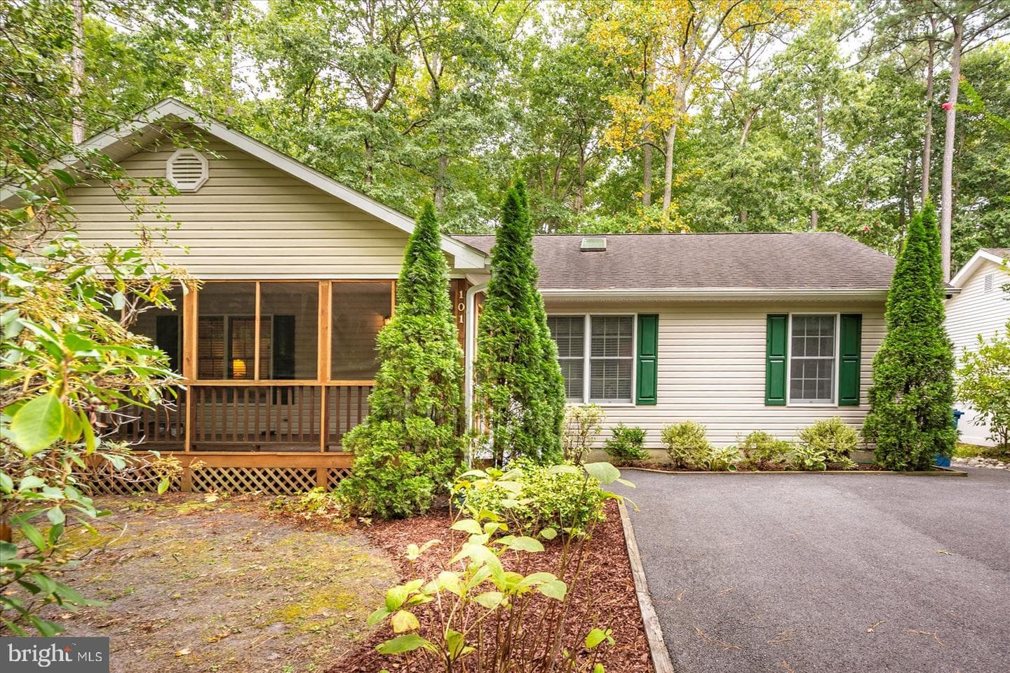 101 Sandyhook Road photo 1