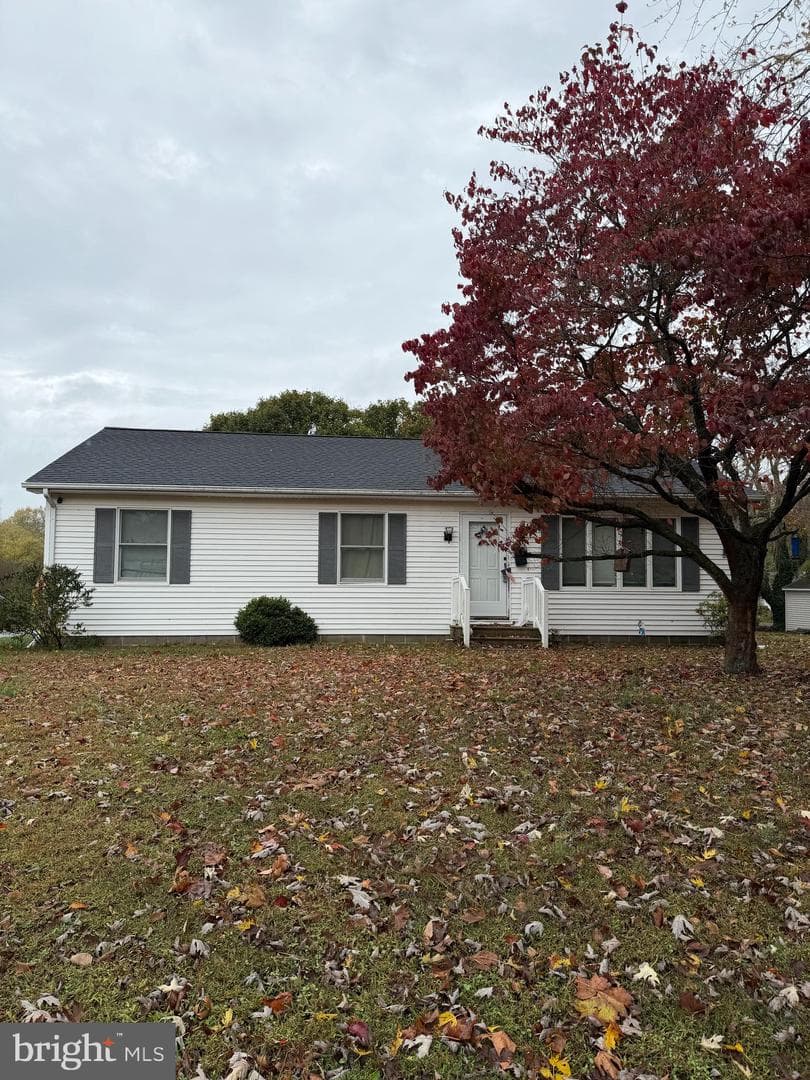 100 Esham Avenue photo 1