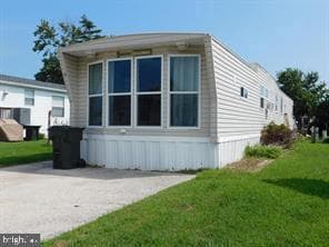 13318 Colonial Road photo 1