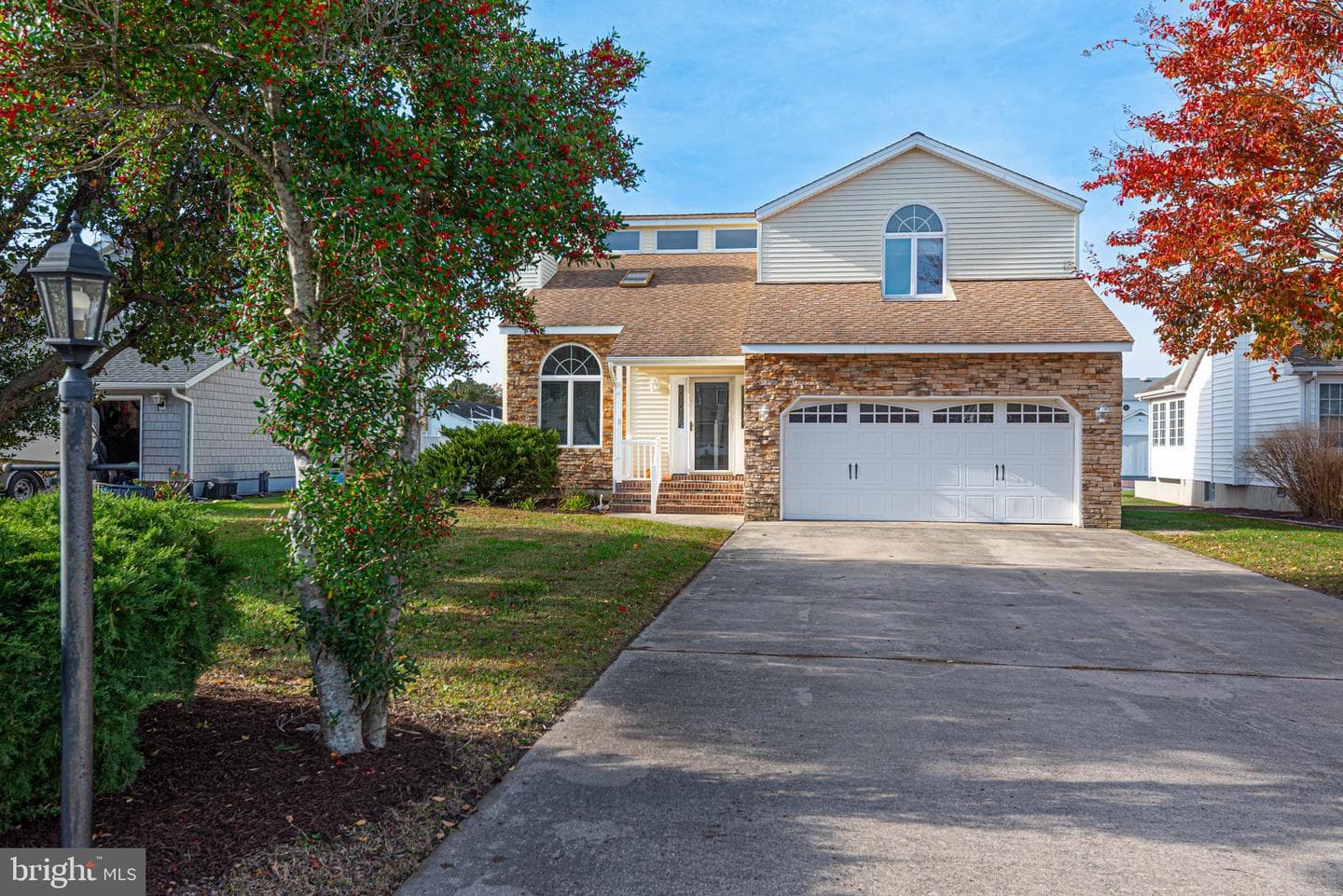17 Stacy Court photo 1