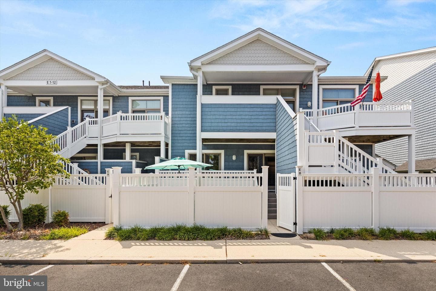 201 S Heron Drive #8e1 photo 1
