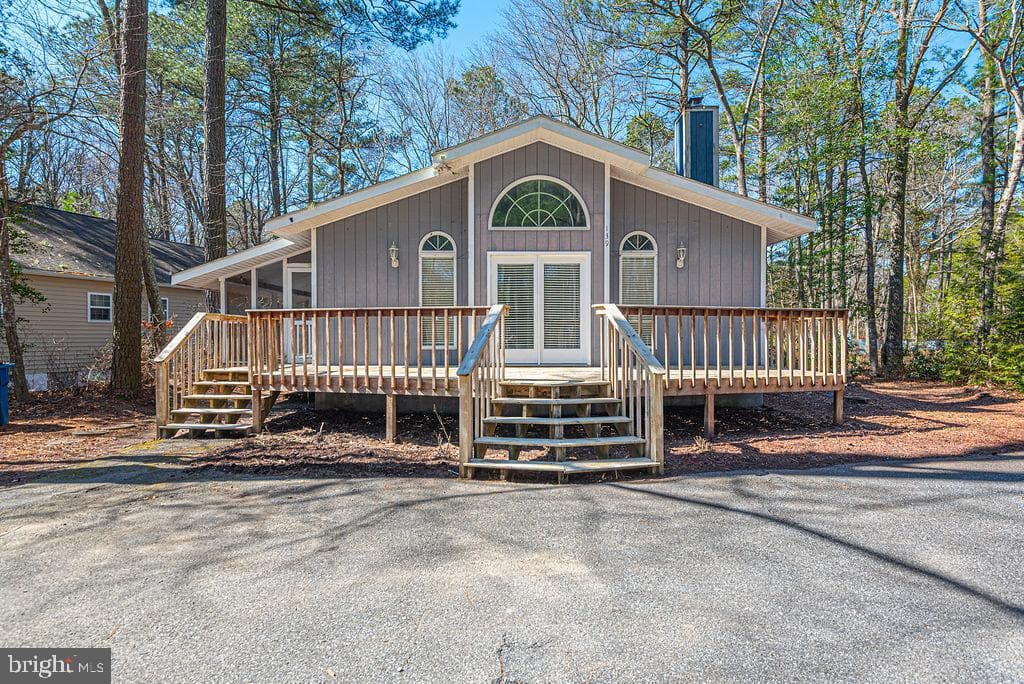 139 Camelot Circle