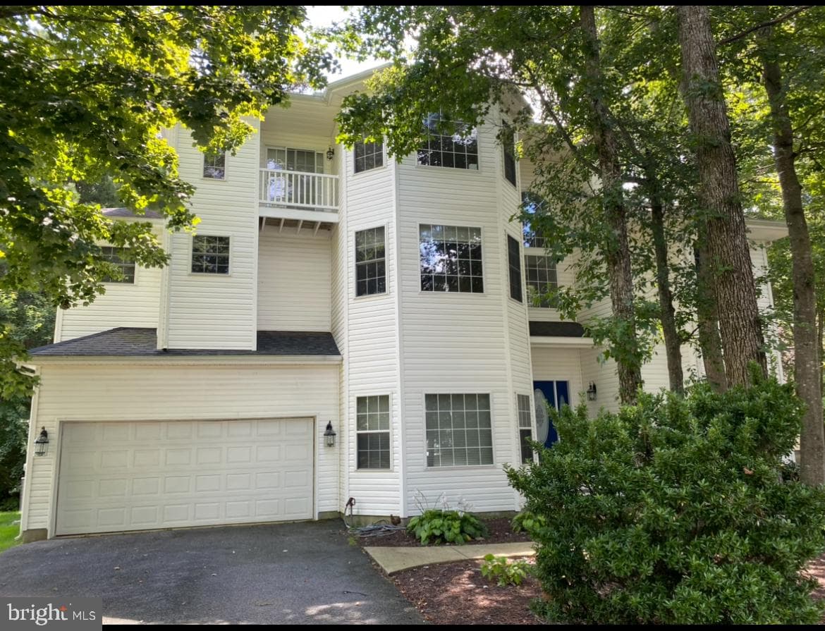 11322 River Run Lane photo 1
