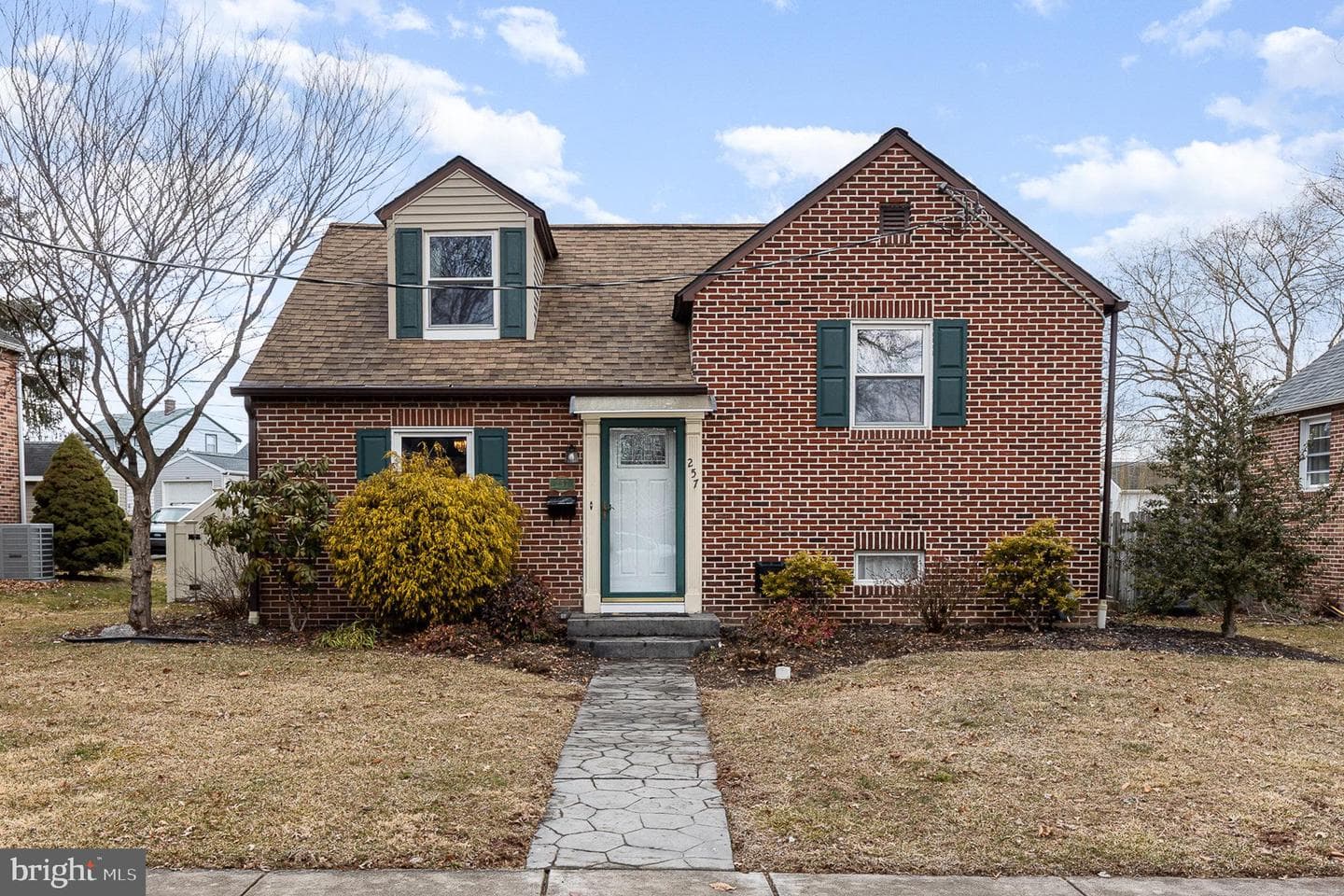 257 Highland Avenue photo 1
