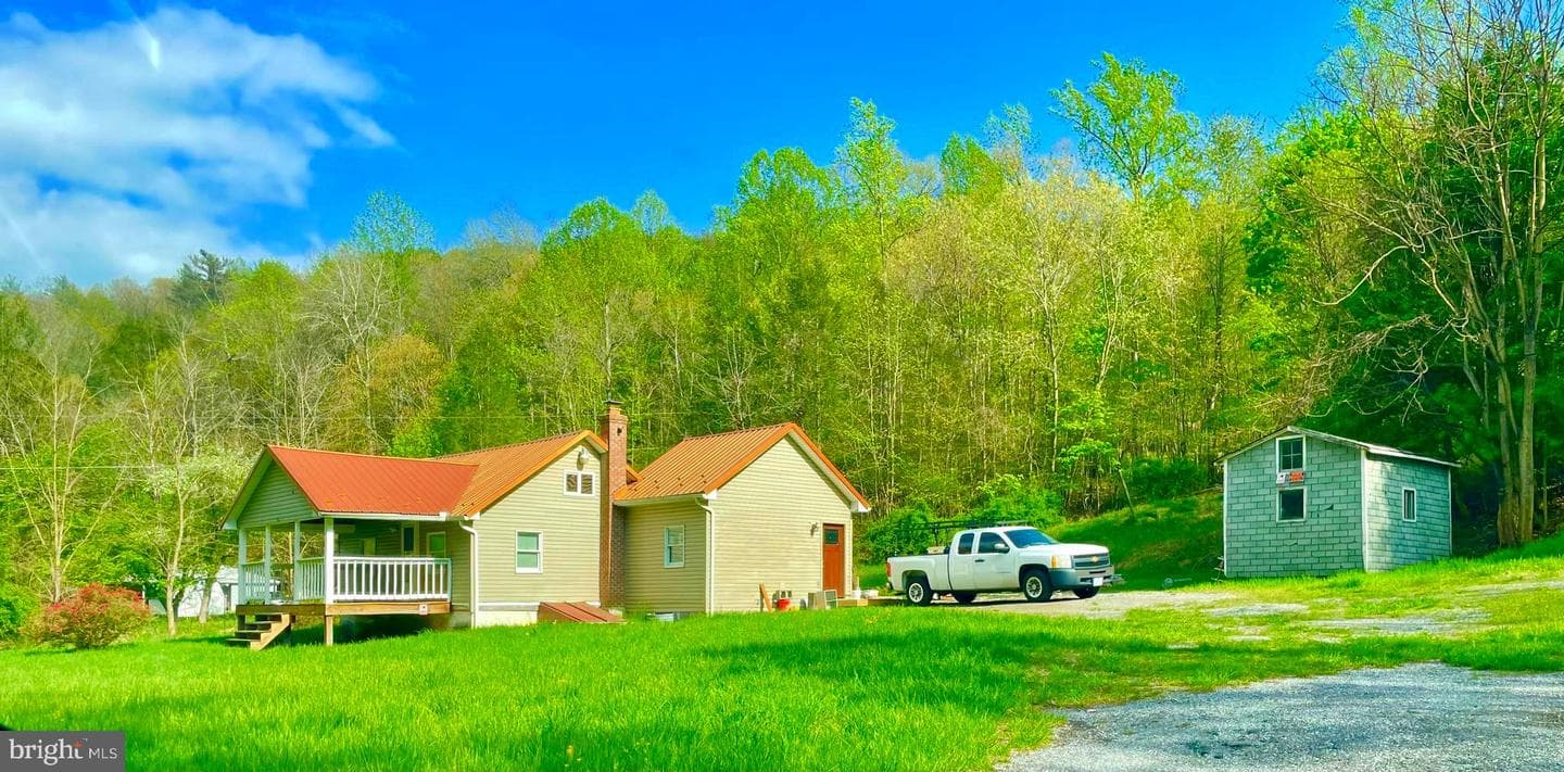 1670 Iron Springs Road photo 1