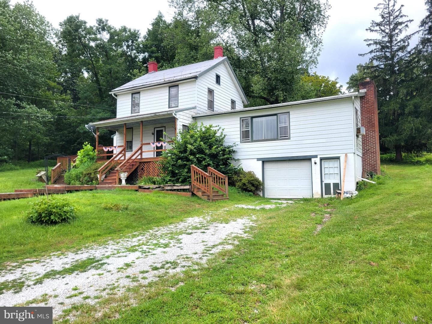 179 Topper Road photo 1