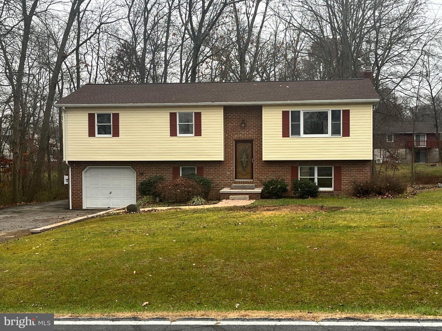 279 Longstreet Drive photo 1