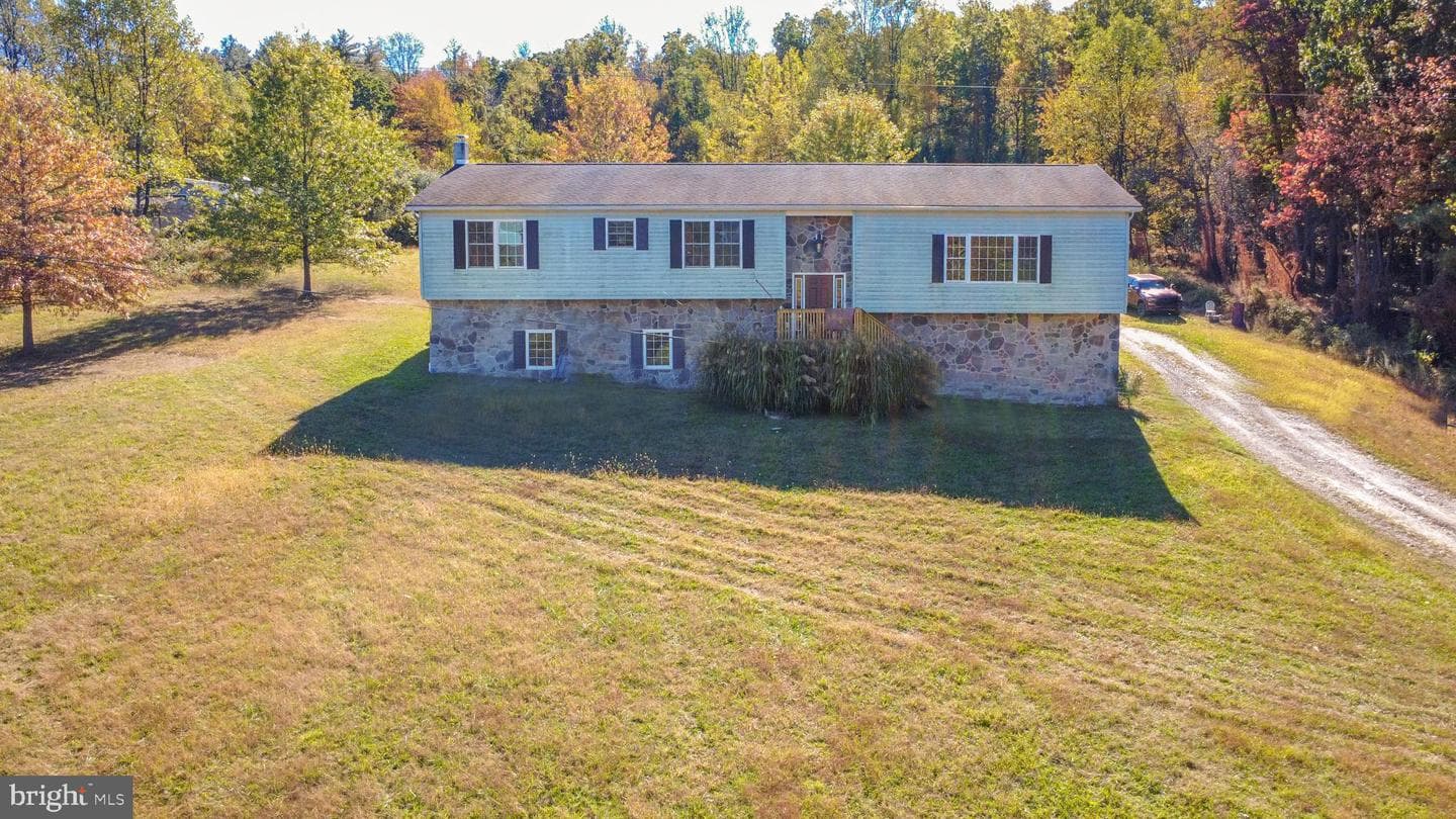 225 Pine Ridge Road photo 1
