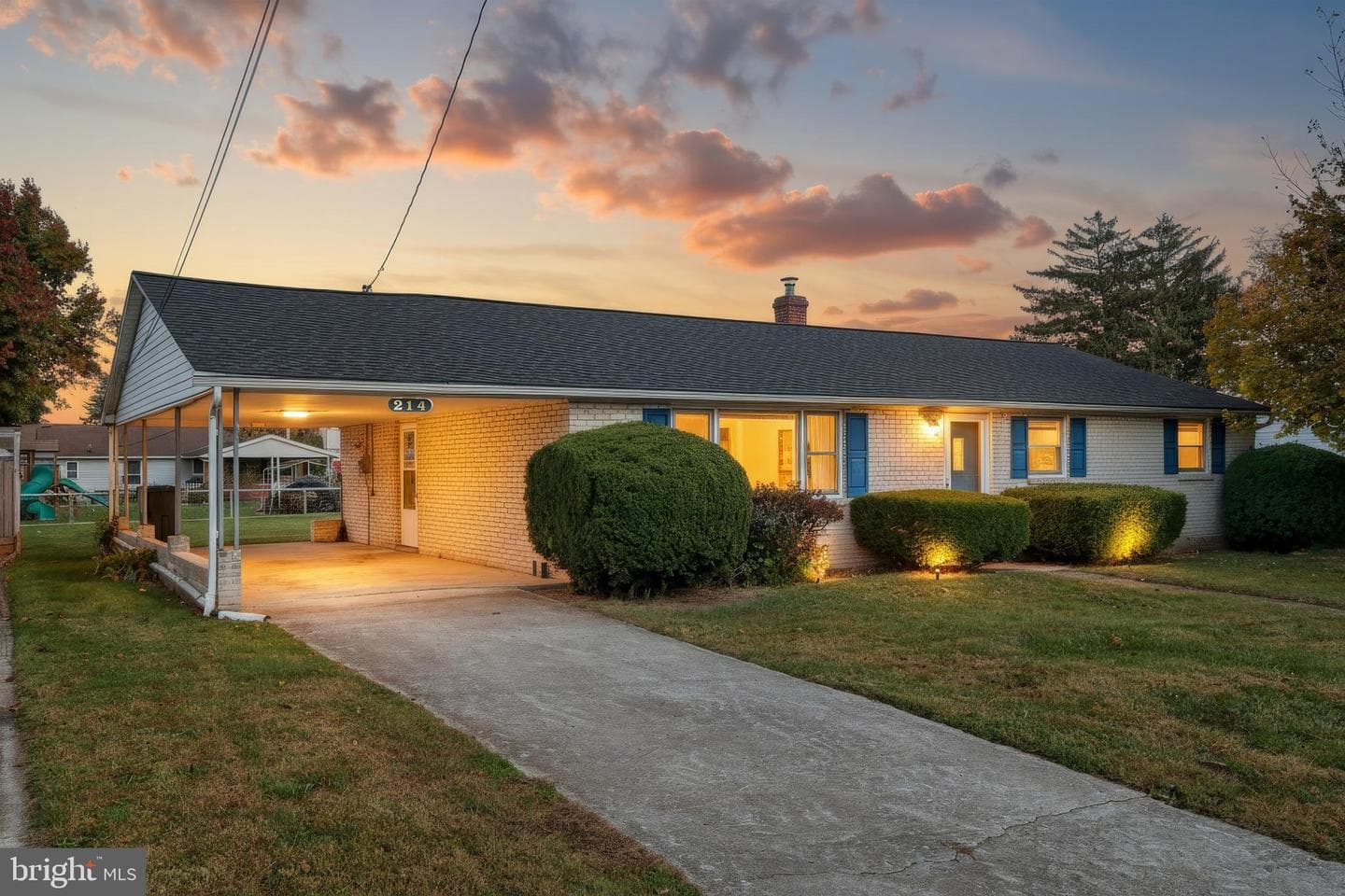 214 Lindy Avenue photo 1