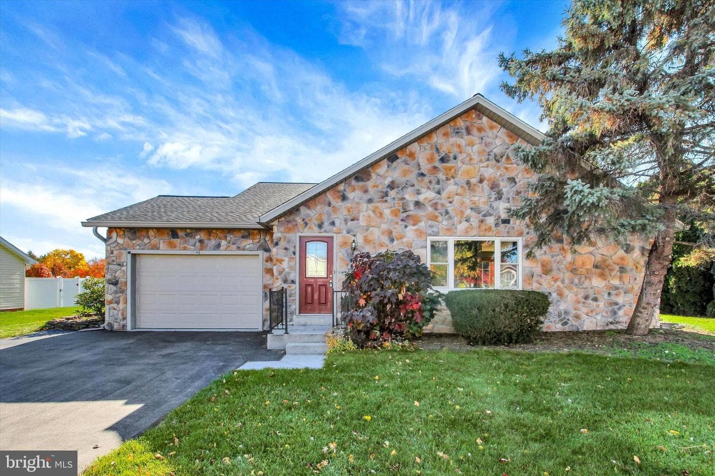 40 Glenwood Drive photo 1