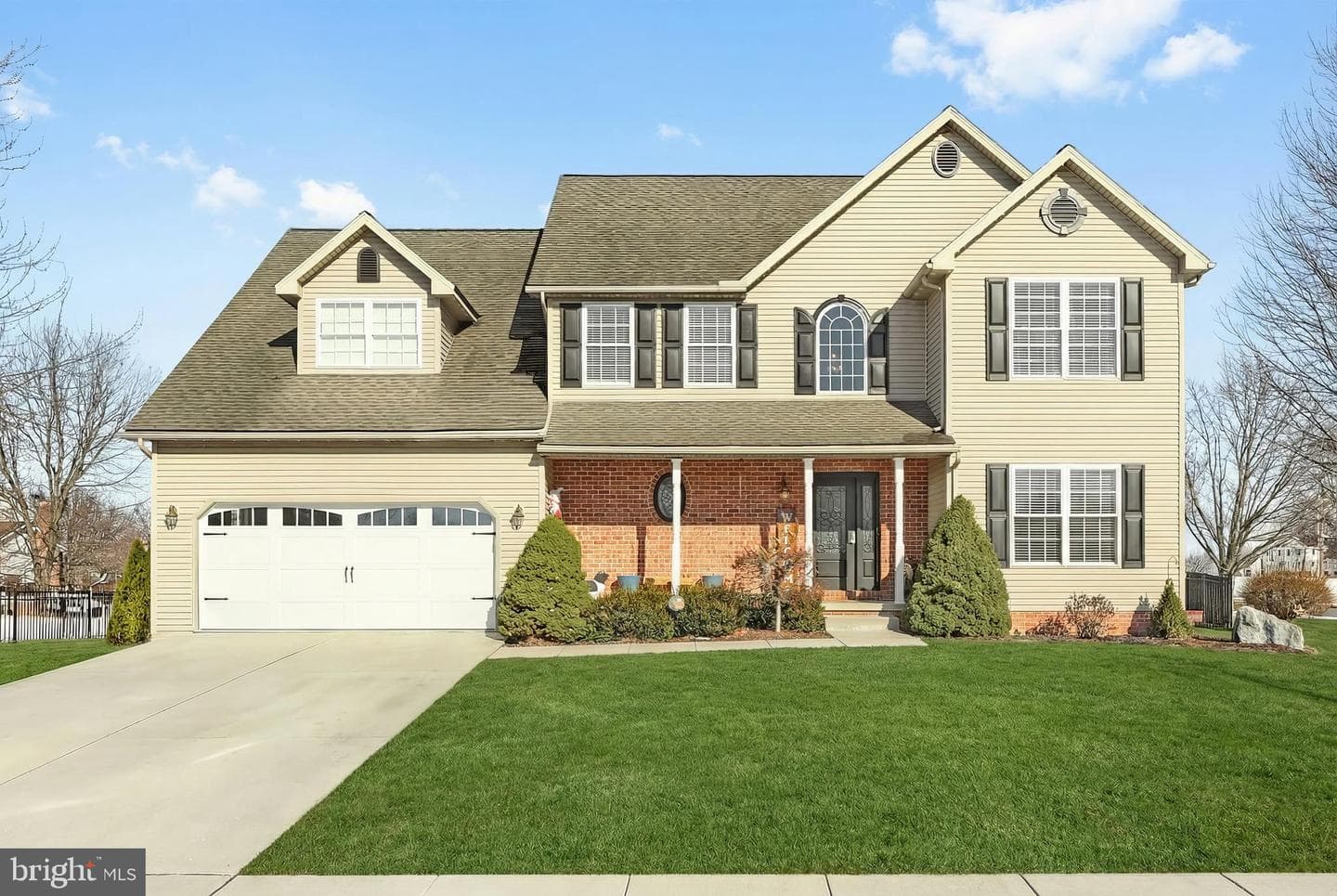 1 Hickory Lane photo 1