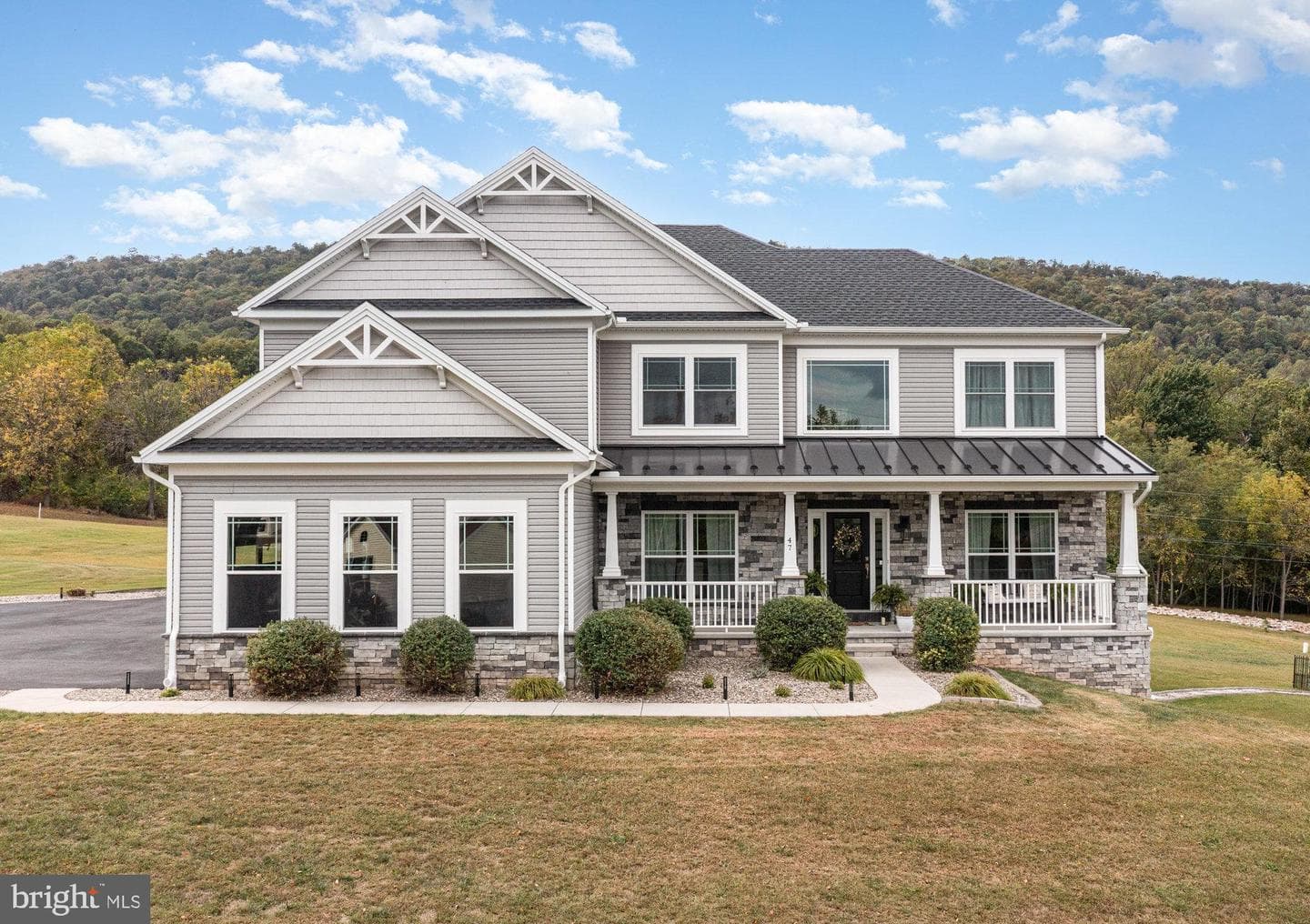 47 Warren Trail