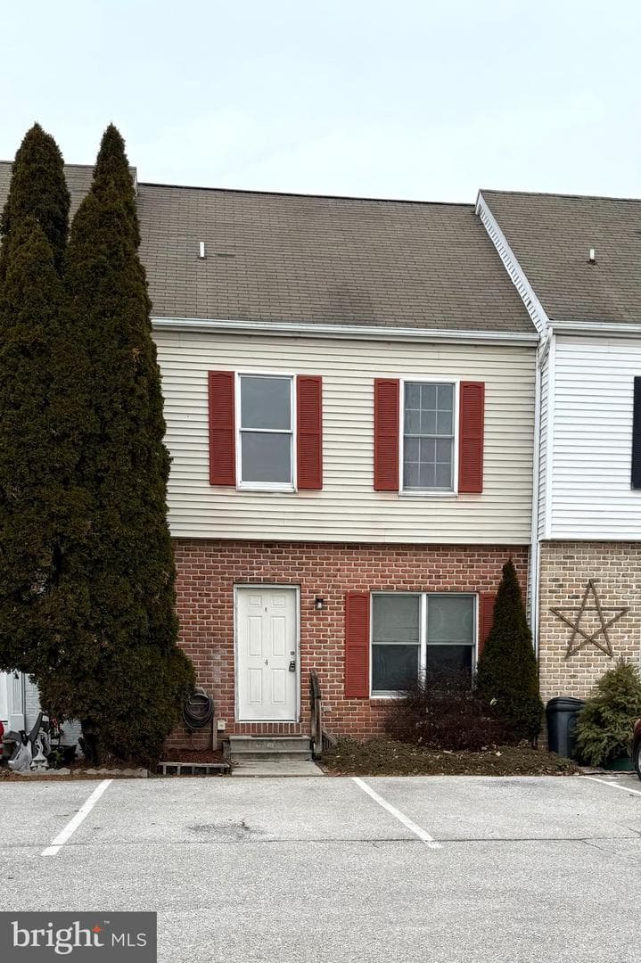 4 Oxwood Circle photo 1