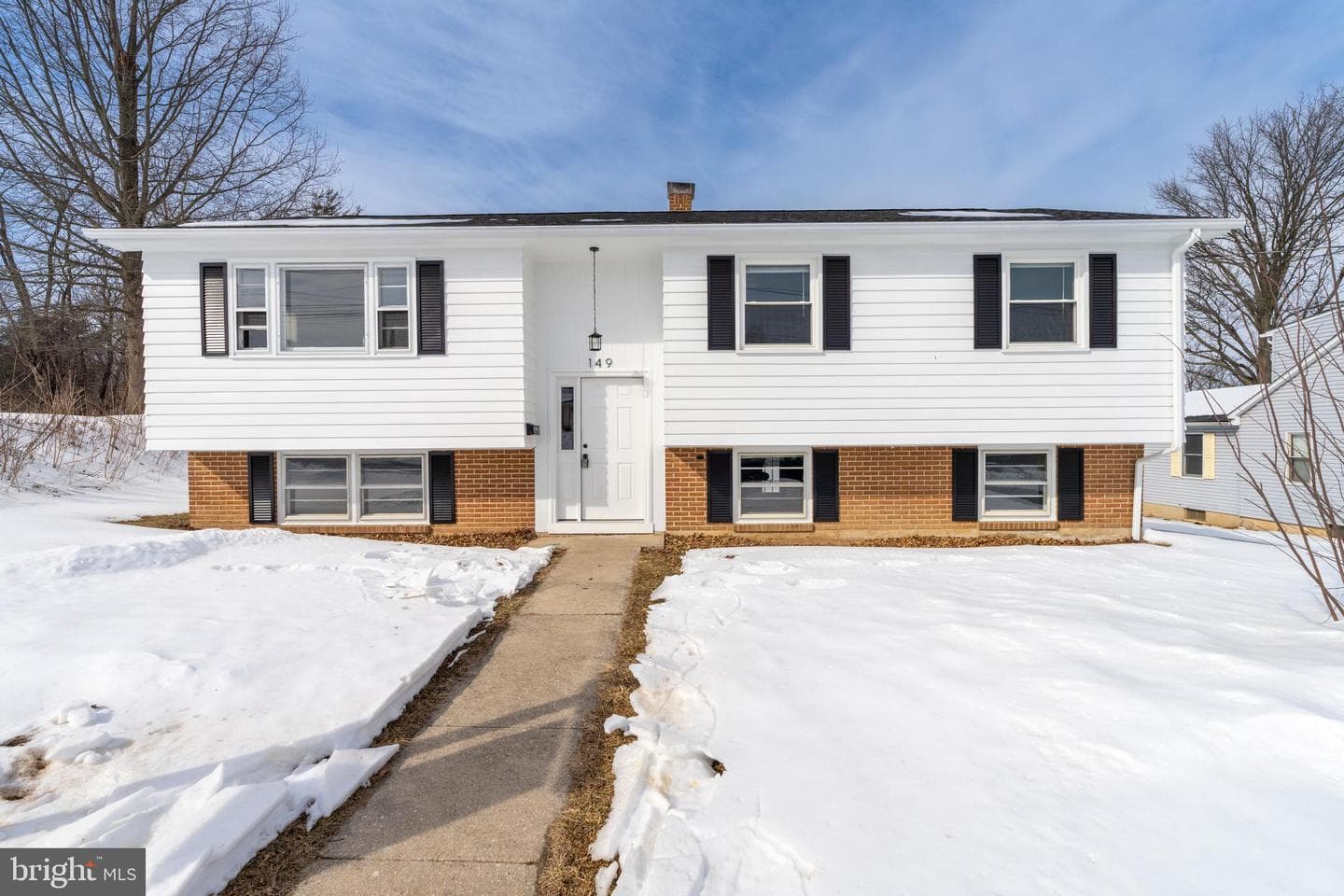 149 W Myrtle Street photo 1