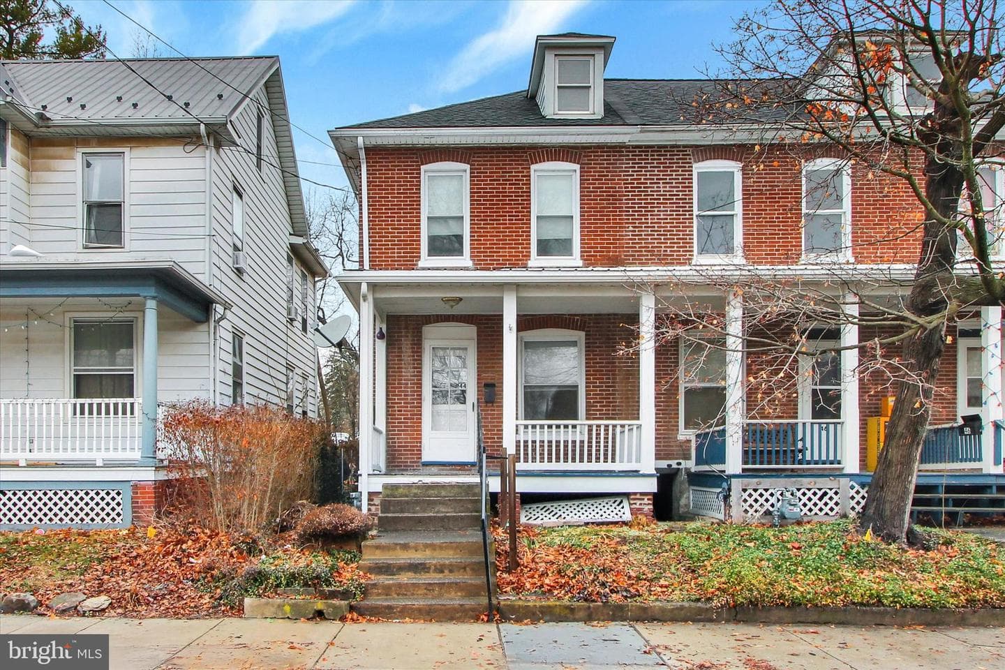 44 E Water Street photo 1