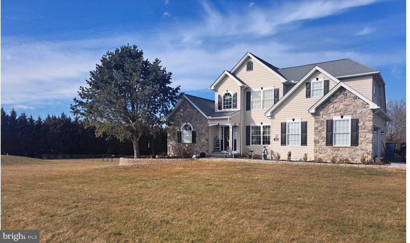 240 Amanda Drive photo 1