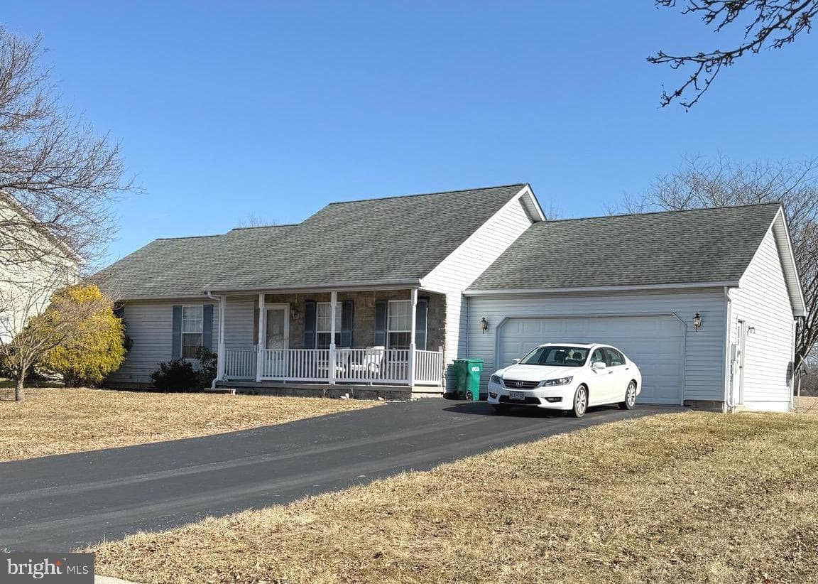 123 Derby Drive photo 1