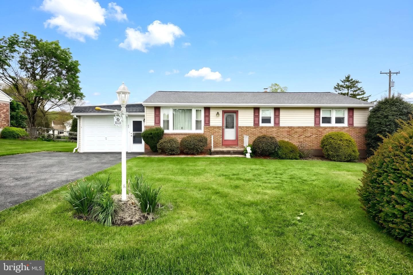 60 Meadow Lane photo 1