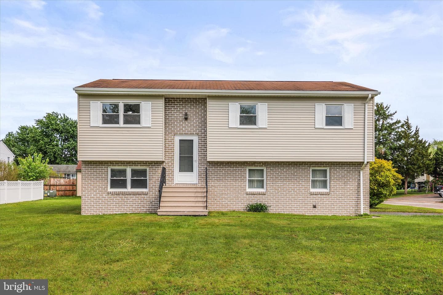 2 Carole Court