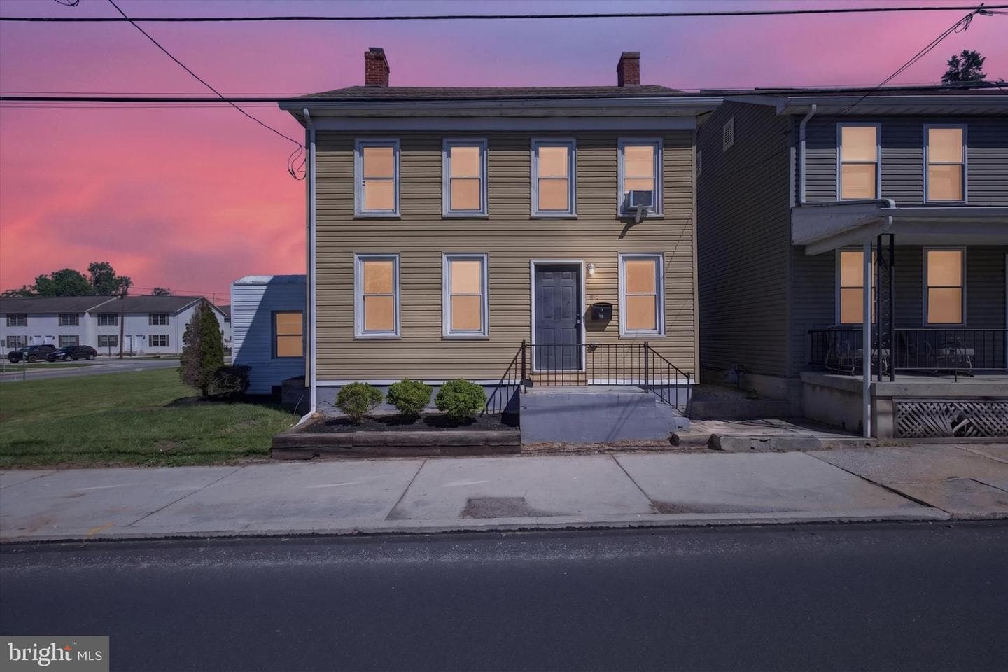 25 Main Street