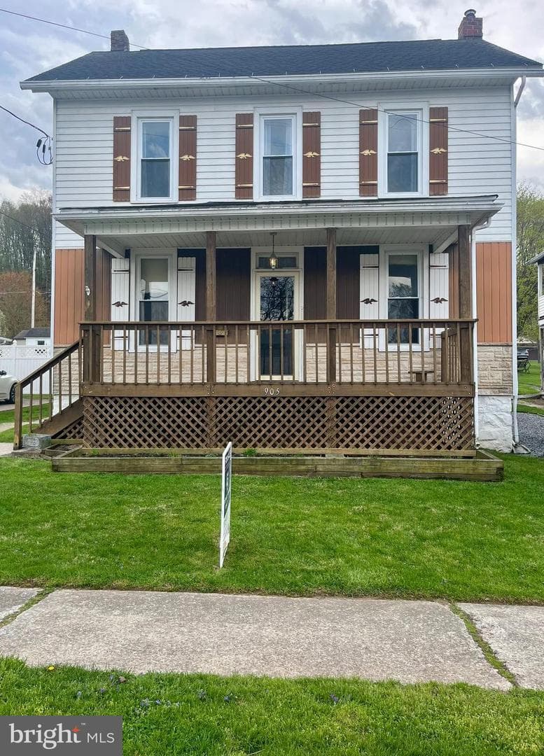 905 Mifflin St photo 1