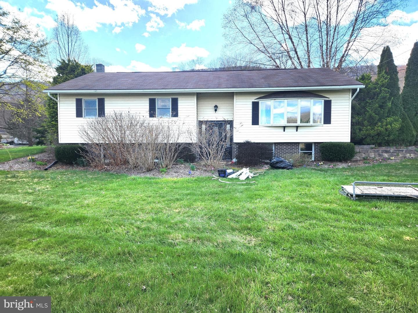 2995 Raystown Road photo 1