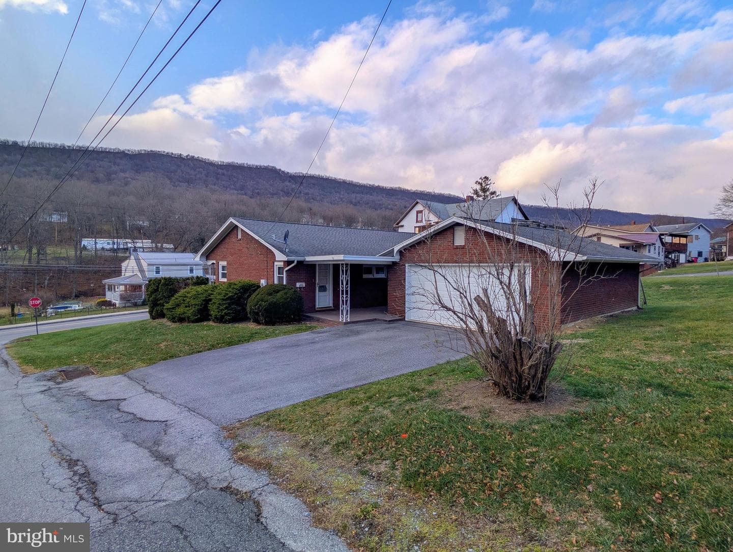 619 N Spring Street photo 1