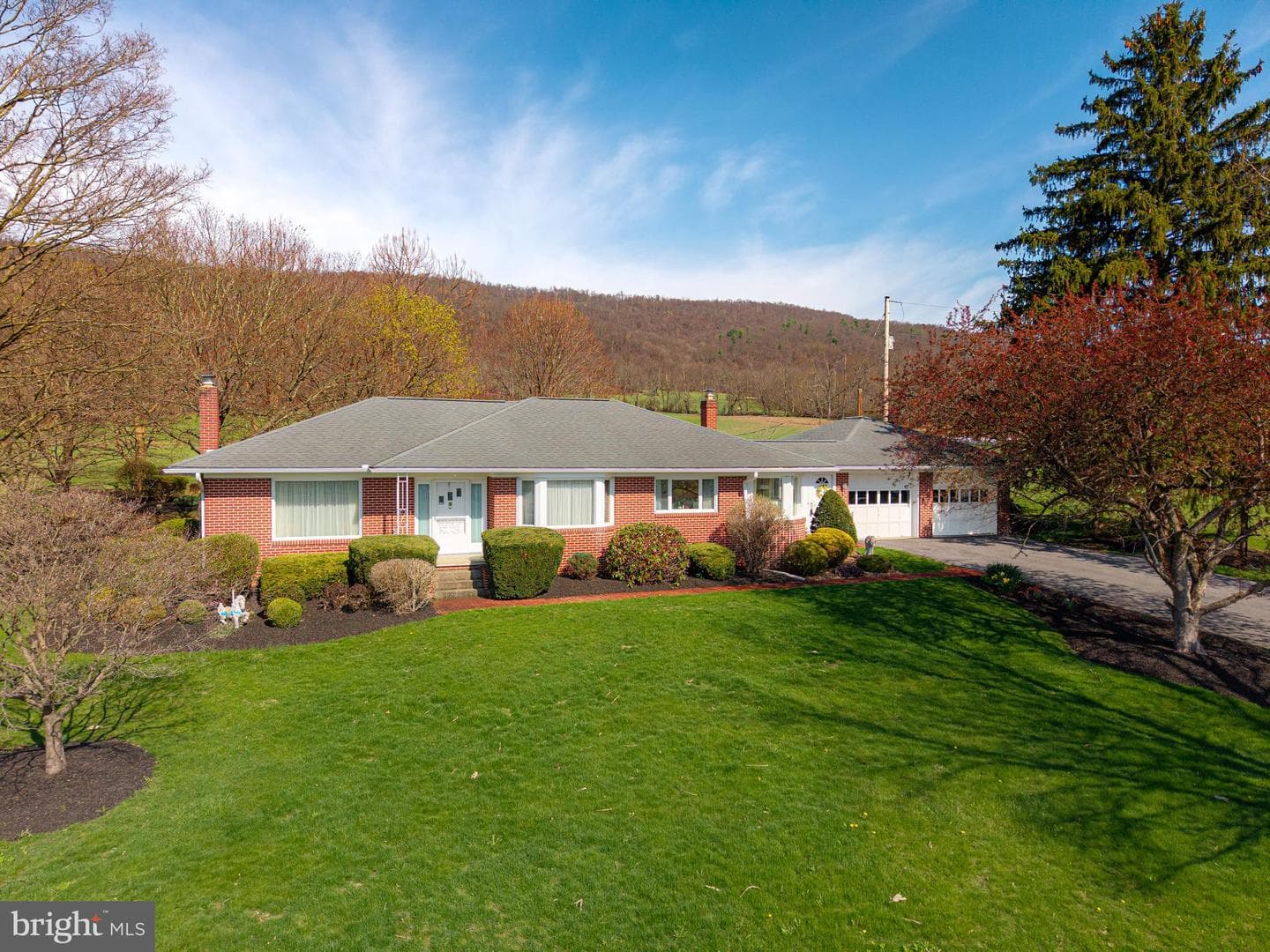 1771 Upper Snake Spring Rd, Everett