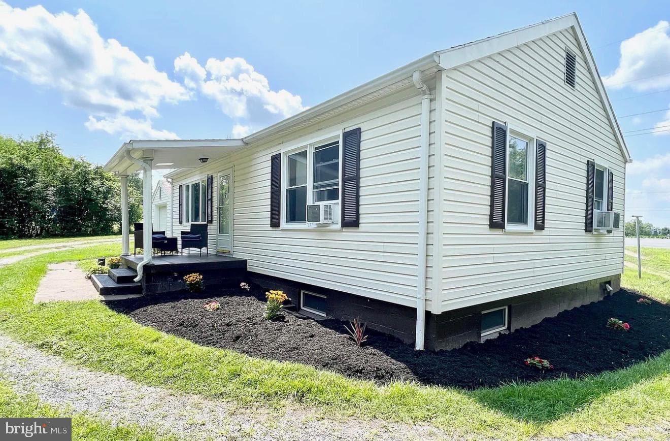 123 Firehouse Road, Breezewood