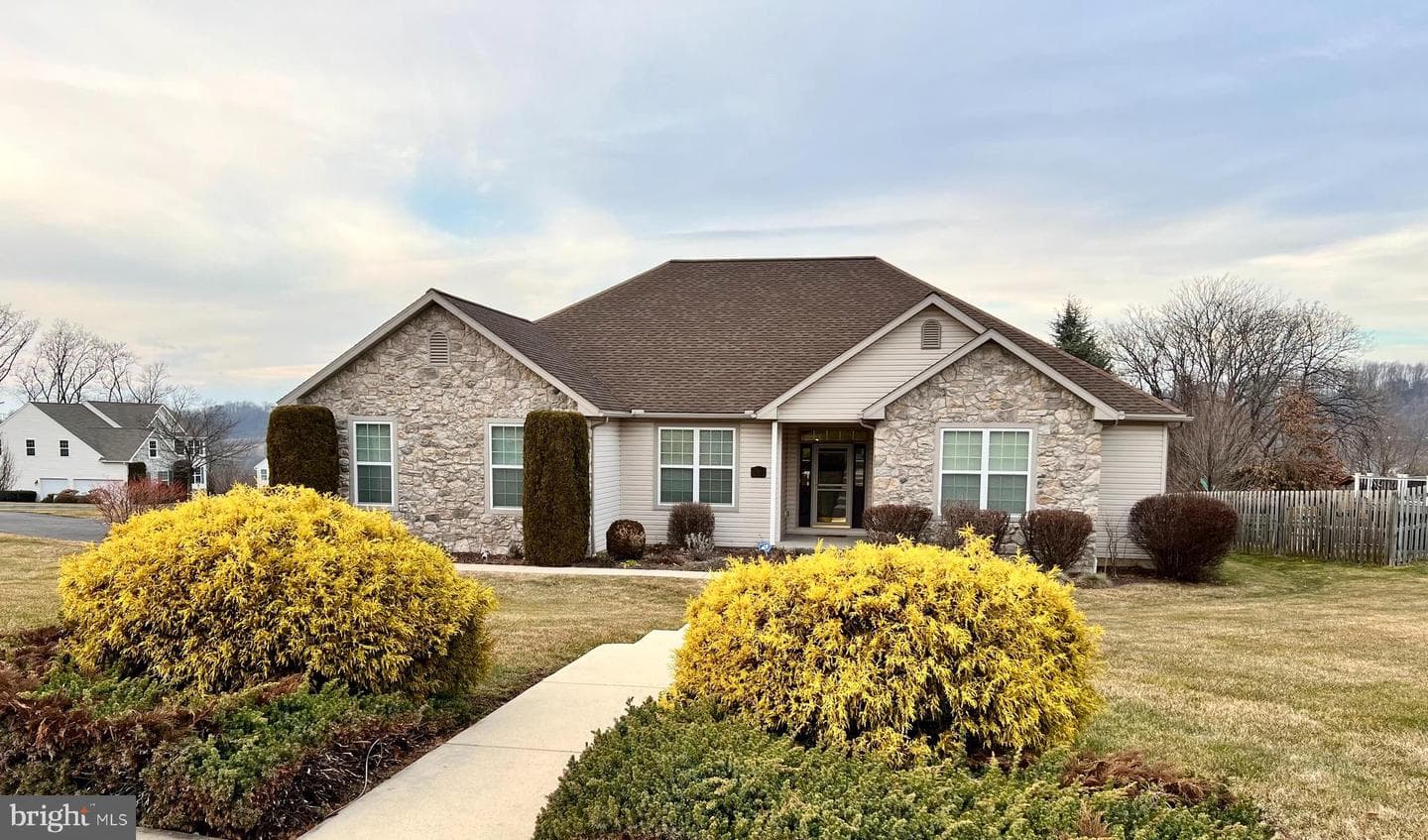 116 Ellsworth Drive photo 1