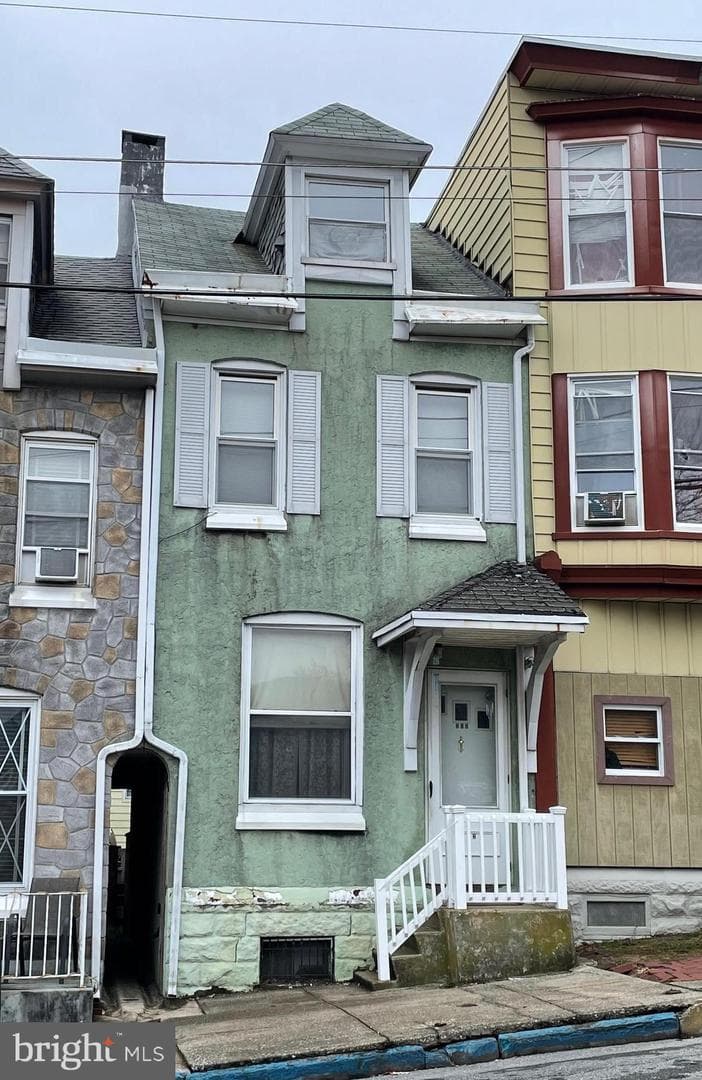 302 S 16th Street photo 1