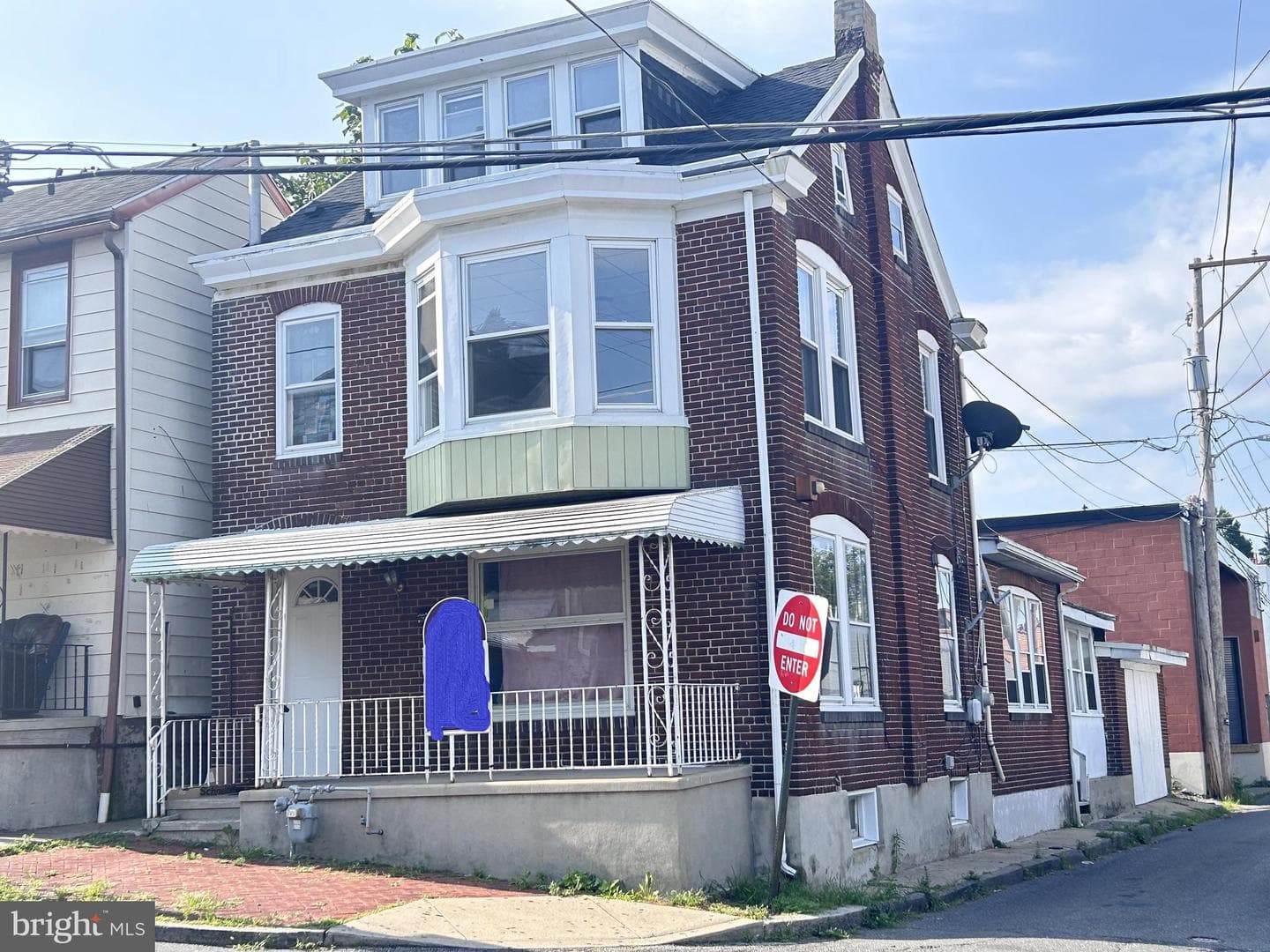 1124 Elm Street photo 1